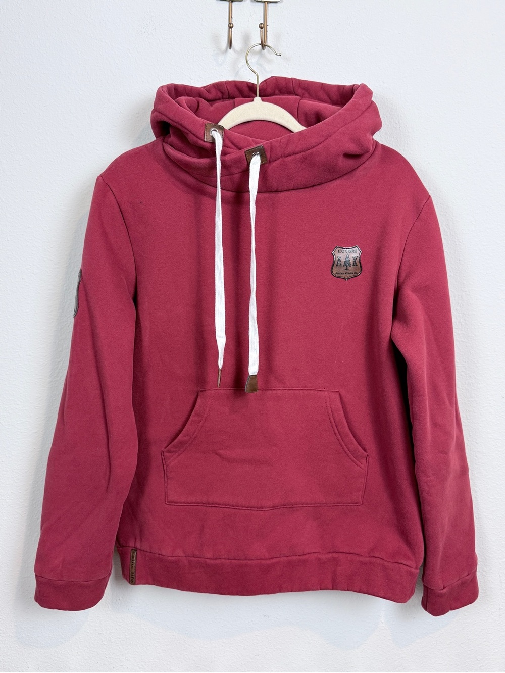 Alaska Chicks Red Hoodie Sweatshirt M